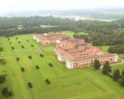 The building of Forest Research Institution was once recorded in the Guinness Book of Records for being the largest purely brick structure all over th